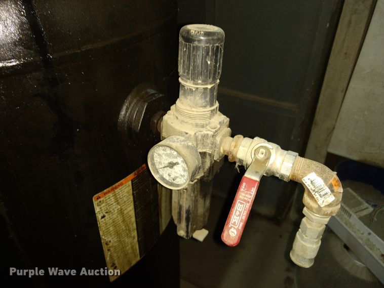 image for item GE9547 Black Max air compressor