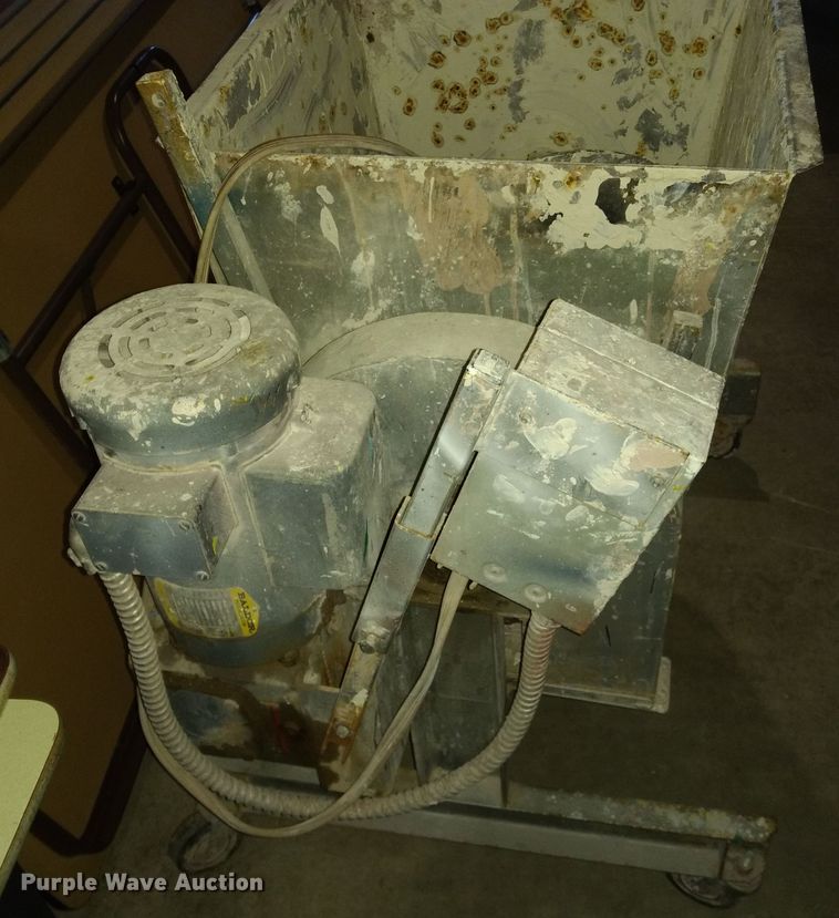 image for item GE9553 Blue Bird clay mixer