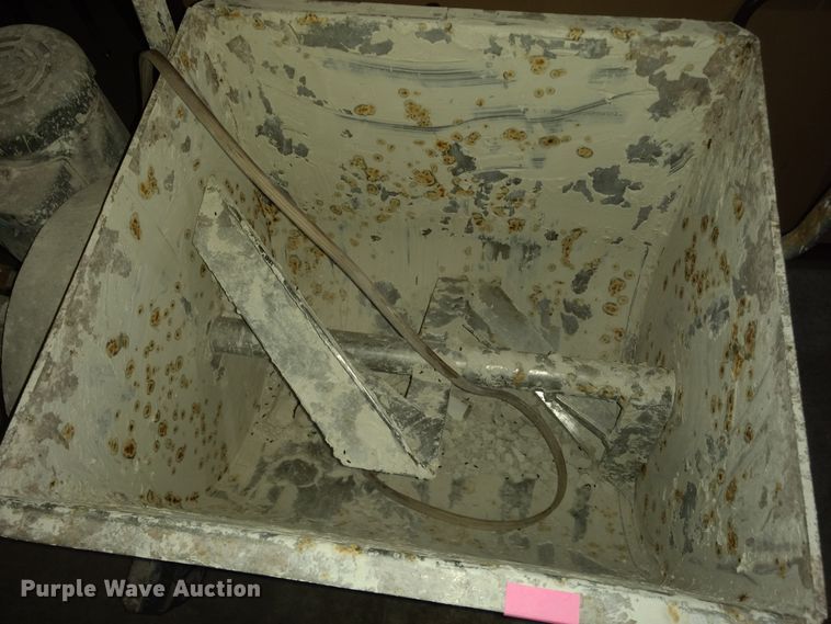 image for item GE9553 Blue Bird clay mixer