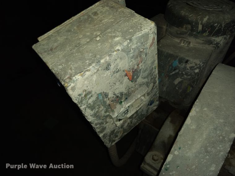 image for item GE9553 Blue Bird clay mixer