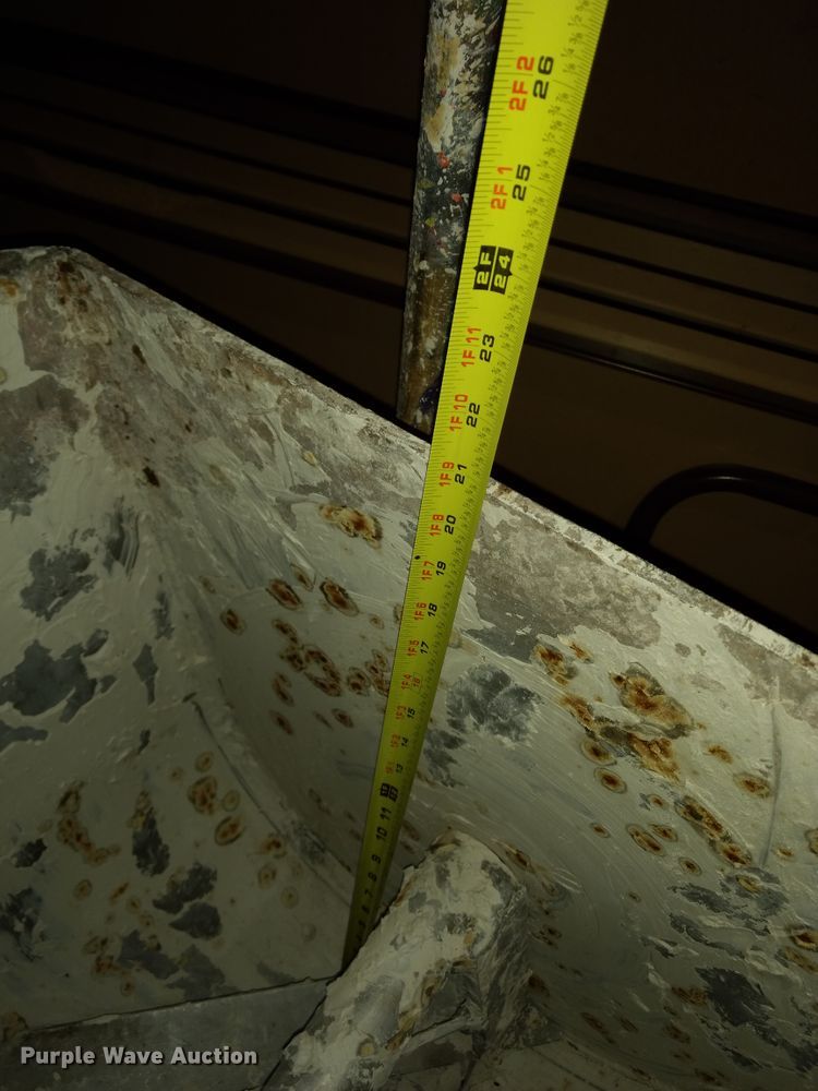 image for item GE9553 Blue Bird clay mixer