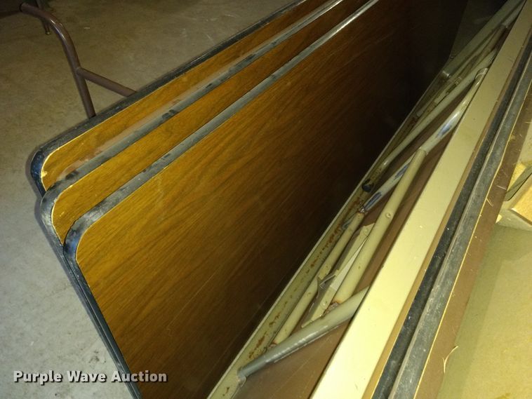 image for item GE9554 (5) folding tables