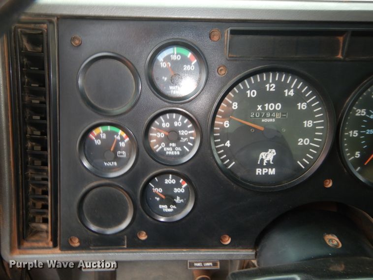 image for item GF9759 1996 Mack CH613 dump truck