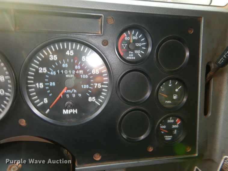 image for item GF9759 1996 Mack CH613 dump truck