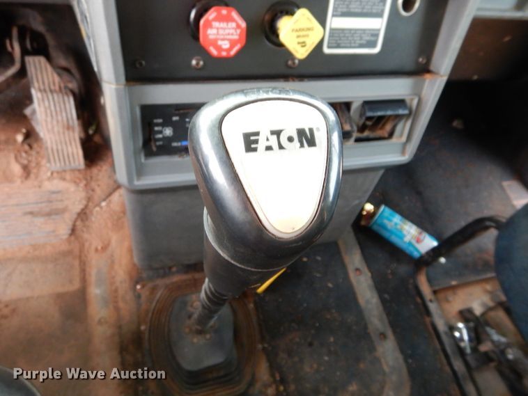 image for item GF9759 1996 Mack CH613 dump truck