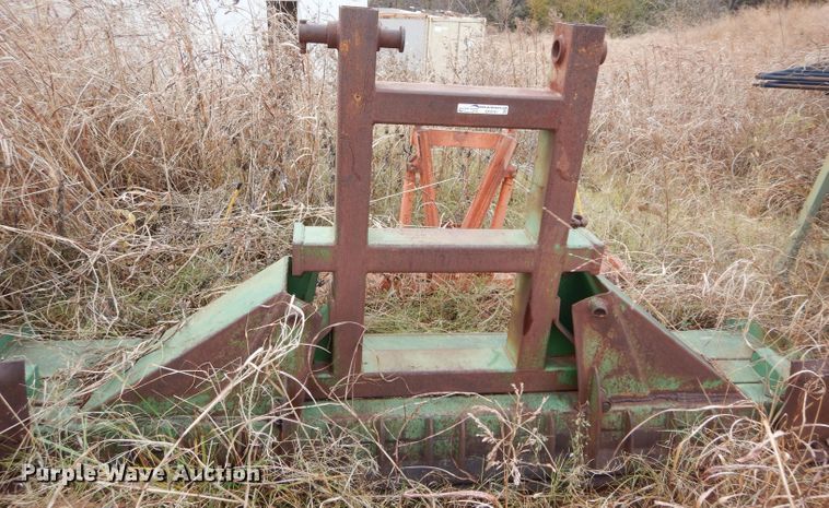 image for item GF9761 John Deere dozer blade