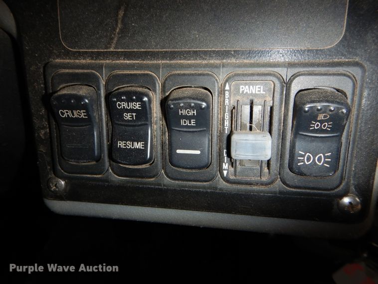 image for item GF9768 2005 Blue Bird Vision school bus