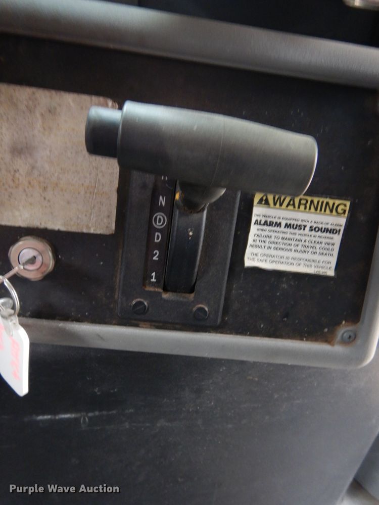 image for item GF9768 2005 Blue Bird Vision school bus