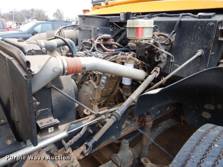 image for item GF9768 2005 Blue Bird Vision school bus