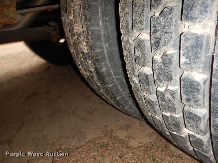 image for item GF9768 2005 Blue Bird Vision school bus