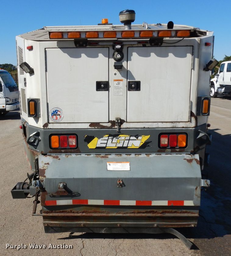 image for item GI9356 2009 Freightliner M2 street sweeper truck