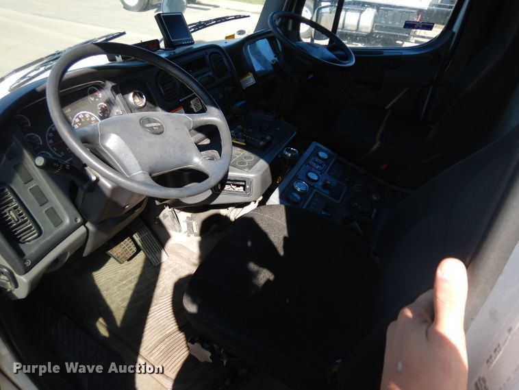 image for item GI9356 2009 Freightliner M2 street sweeper truck