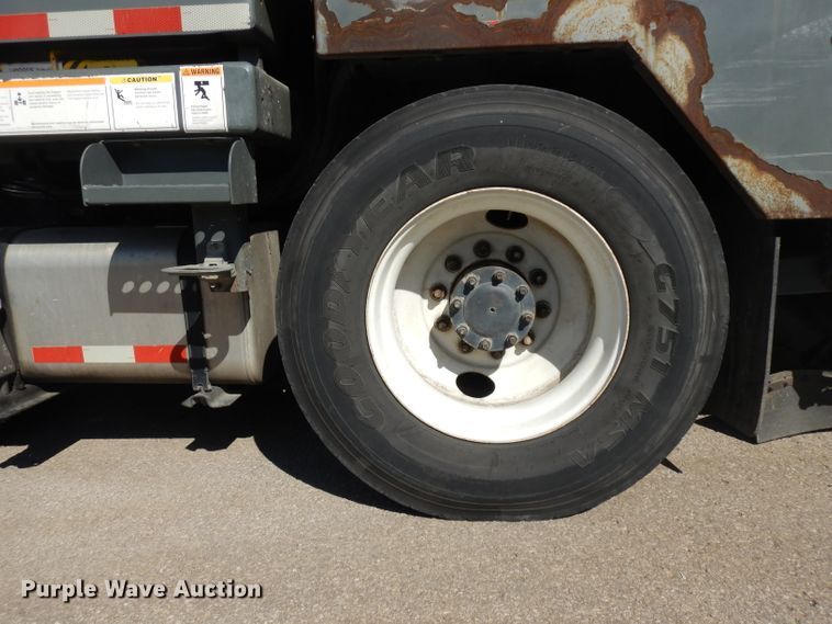 image for item GI9356 2009 Freightliner M2 street sweeper truck