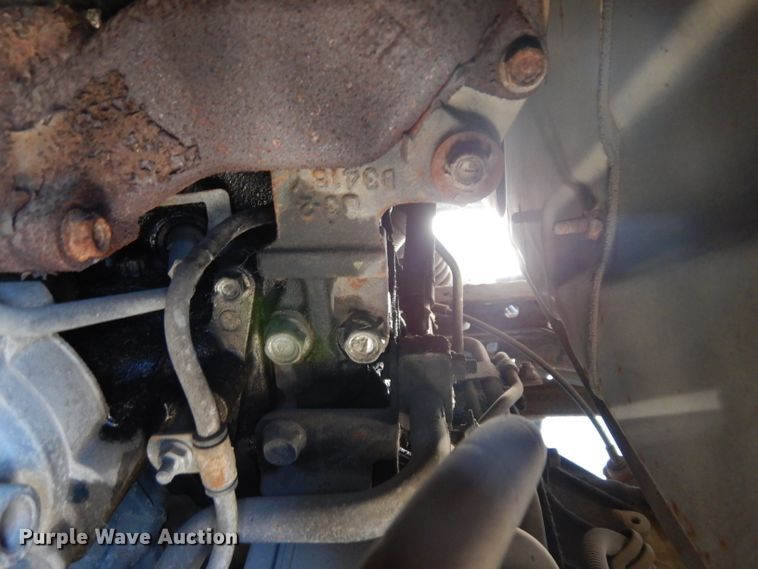 image for item GI9451 2007 GMC W5500HD flatbed truck