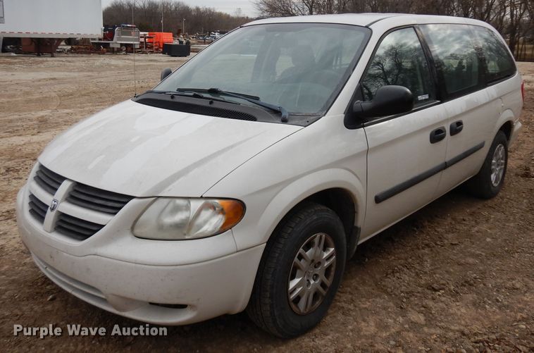 image for item GJ9071 2005 Dodge Grand Caravan van
