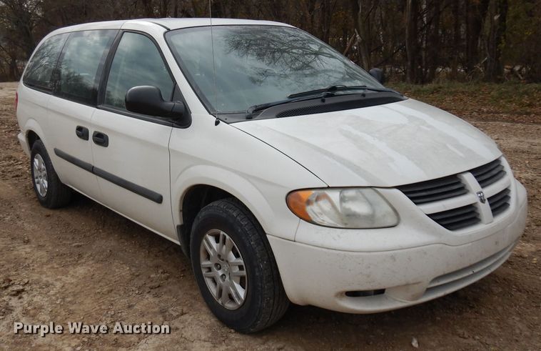 image for item GJ9071 2005 Dodge Grand Caravan van