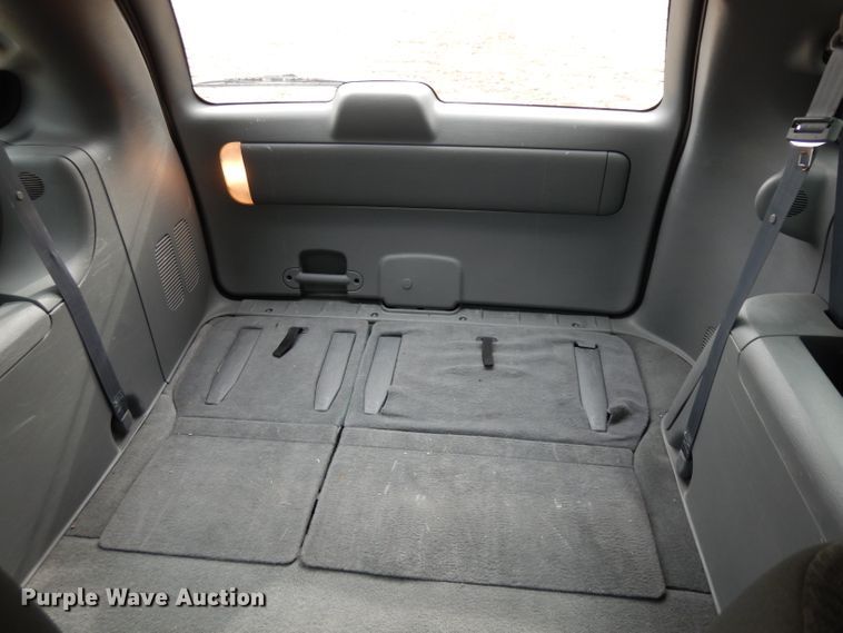 image for item GJ9071 2005 Dodge Grand Caravan van