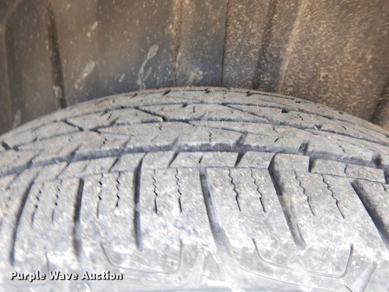 image for item GJ9071 2005 Dodge Grand Caravan van