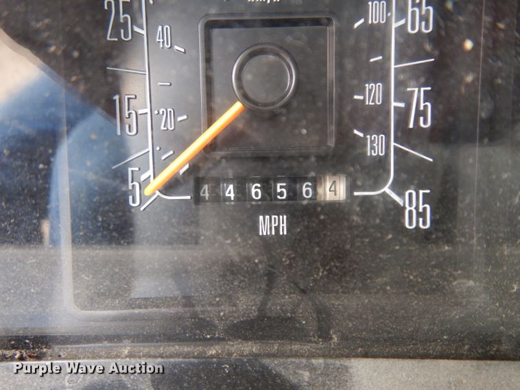 image for item GJ9072 1988 Ford Econoline E350 van cab and chassis