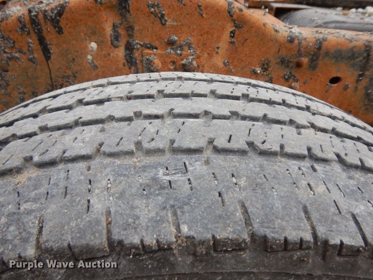 image for item GJ9072 1988 Ford Econoline E350 van cab and chassis