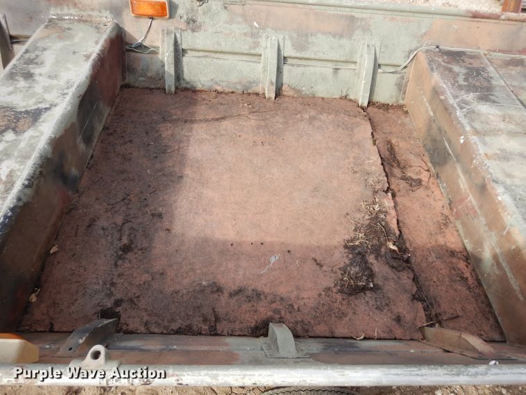 image for item GJ9076 Lowe boat