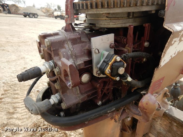 image for item GJ9076 Lowe boat