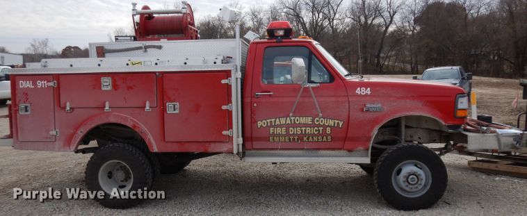 image for item GJ9077 1993 Ford F450 Super Duty brush fire truck
