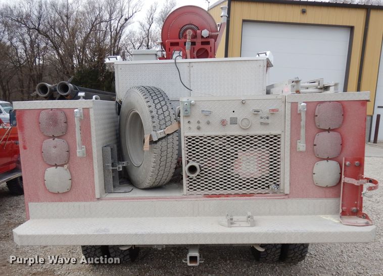 image for item GJ9077 1993 Ford F450 Super Duty brush fire truck