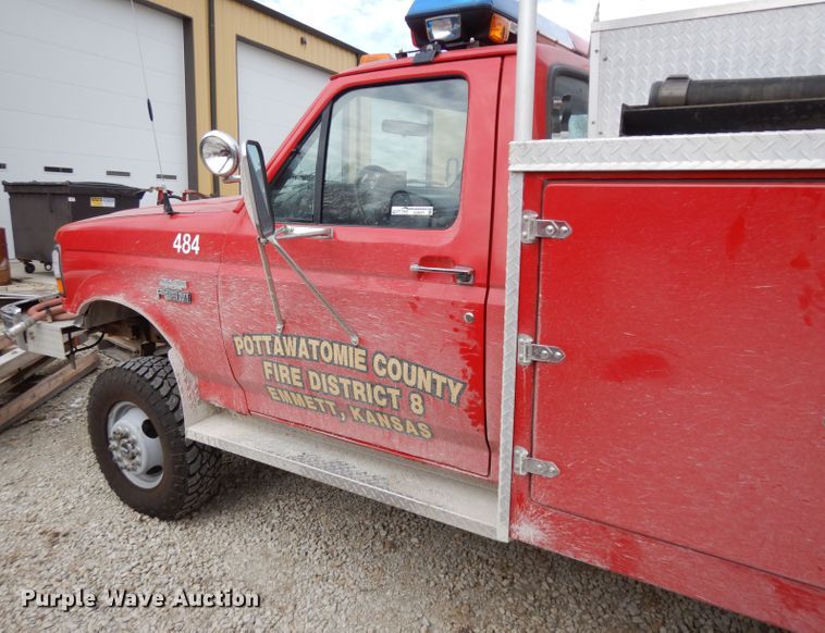 image for item GJ9077 1993 Ford F450 Super Duty brush fire truck
