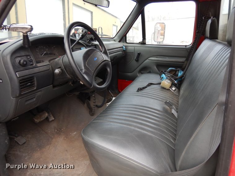 image for item GJ9077 1993 Ford F450 Super Duty brush fire truck