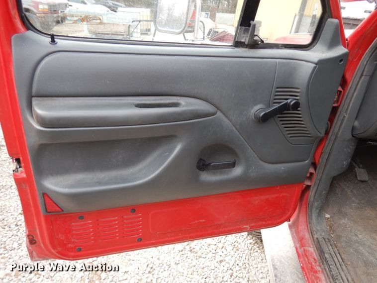 image for item GJ9077 1993 Ford F450 Super Duty brush fire truck