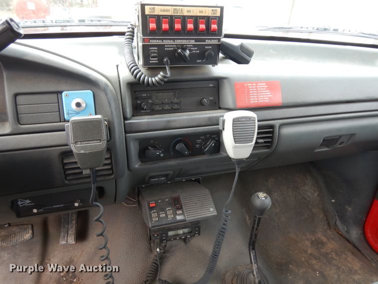 image for item GJ9077 1993 Ford F450 Super Duty brush fire truck