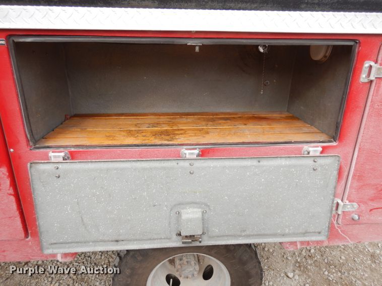 image for item GJ9077 1993 Ford F450 Super Duty brush fire truck