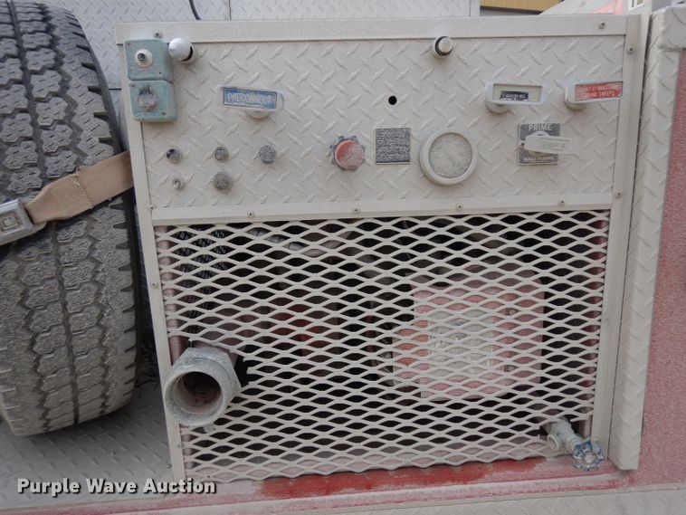 image for item GJ9077 1993 Ford F450 Super Duty brush fire truck