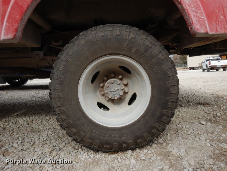 image for item GJ9077 1993 Ford F450 Super Duty brush fire truck