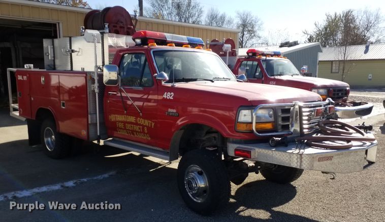 image for item GJ9078 1993 Ford F450 Super Duty brush fire truck