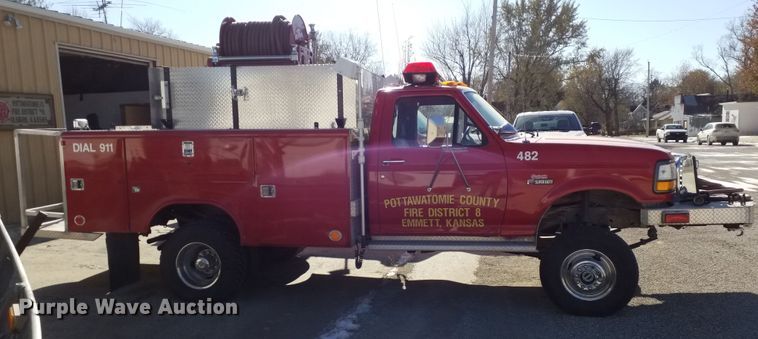 image for item GJ9078 1993 Ford F450 Super Duty brush fire truck