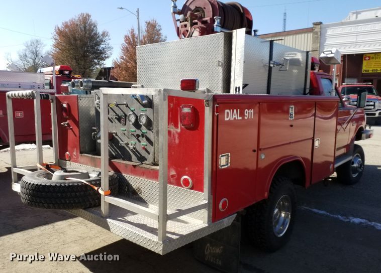 image for item GJ9078 1993 Ford F450 Super Duty brush fire truck