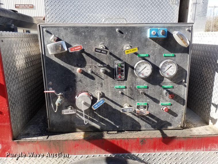 image for item GJ9078 1993 Ford F450 Super Duty brush fire truck