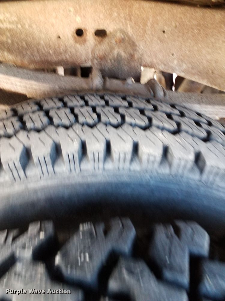 image for item GJ9078 1993 Ford F450 Super Duty brush fire truck