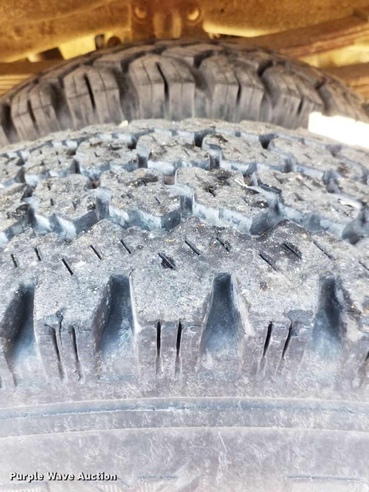 image for item GJ9078 1993 Ford F450 Super Duty brush fire truck