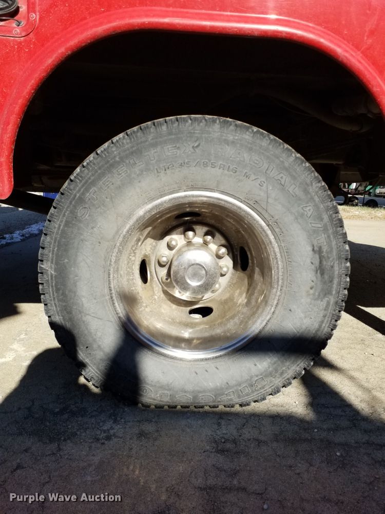 image for item GJ9078 1993 Ford F450 Super Duty brush fire truck