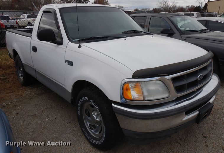 image for item GJ9112 1998 Ford F150 pickup truck
