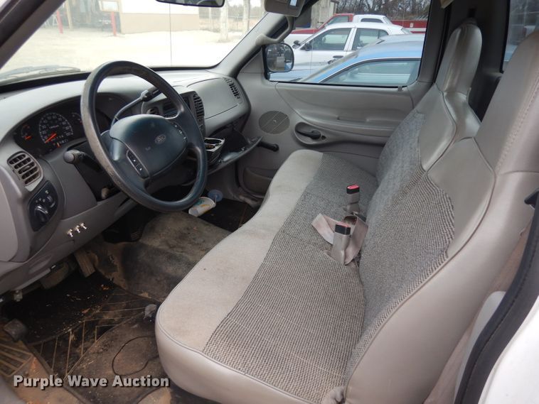 image for item GJ9112 1998 Ford F150 pickup truck