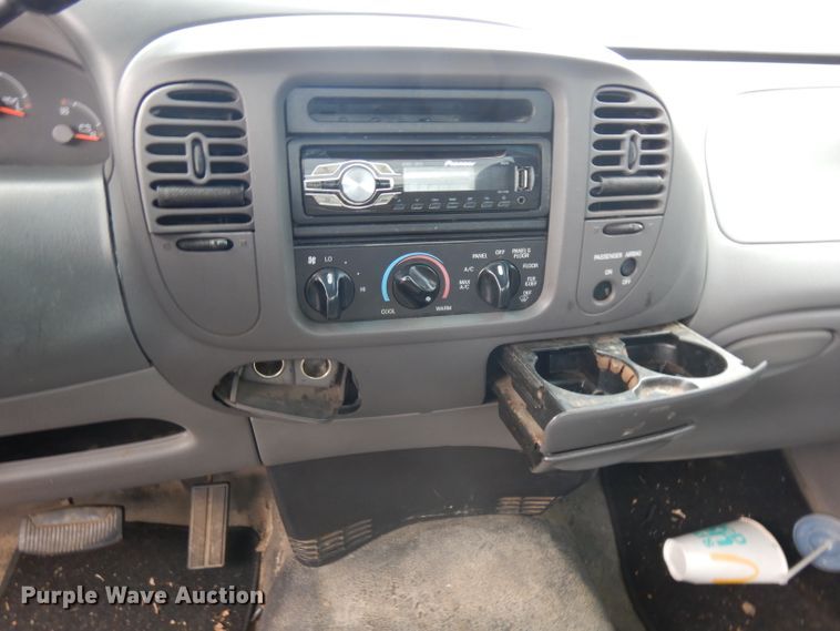 image for item GJ9112 1998 Ford F150 pickup truck