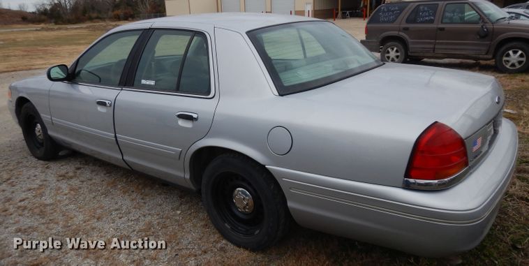 image for item GJ9117 2001 Ford Crown Victoria Police Interceptor