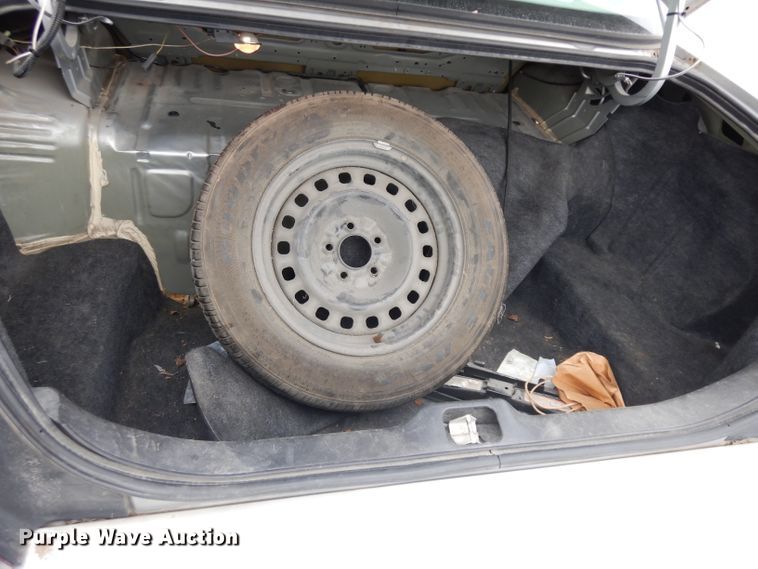 image for item GJ9117 2001 Ford Crown Victoria Police Interceptor