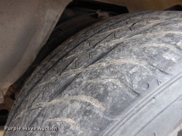 image for item GJ9117 2001 Ford Crown Victoria Police Interceptor