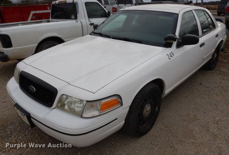 image for item GJ9118 2010 Ford Crown Victoria Police Interceptor