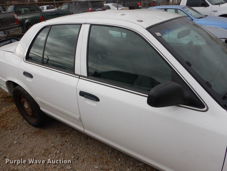 image for item GJ9118 2010 Ford Crown Victoria Police Interceptor